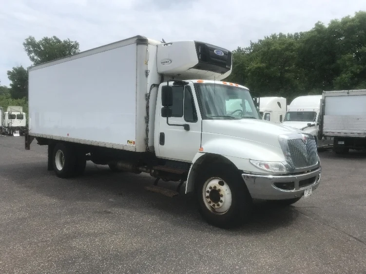 2016 International 4300 in Roseville, MN