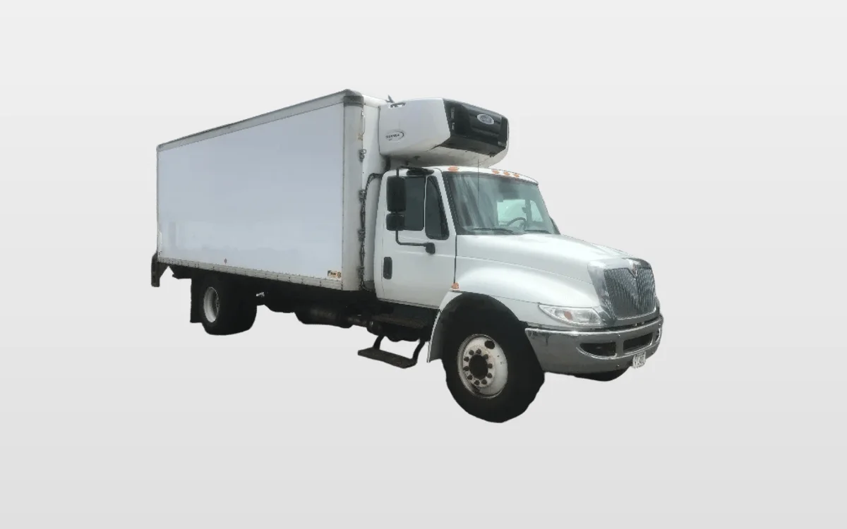 2016 International 4300 - image 1