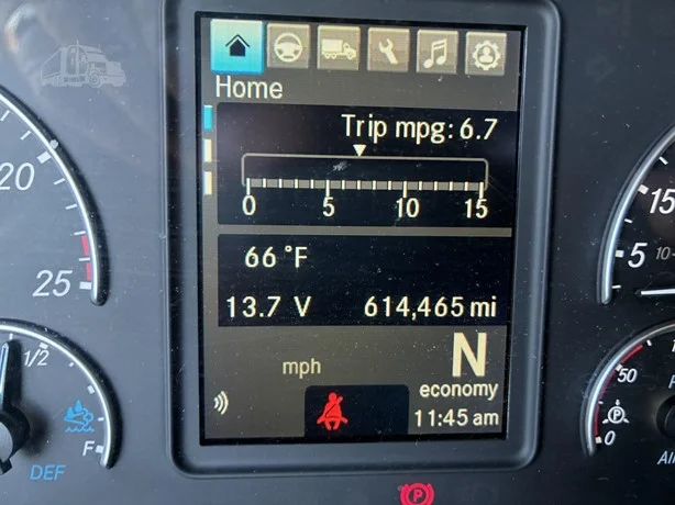 2021 Freightliner Cascadia - image 36