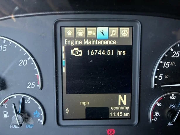 2021 Freightliner Cascadia - image 37