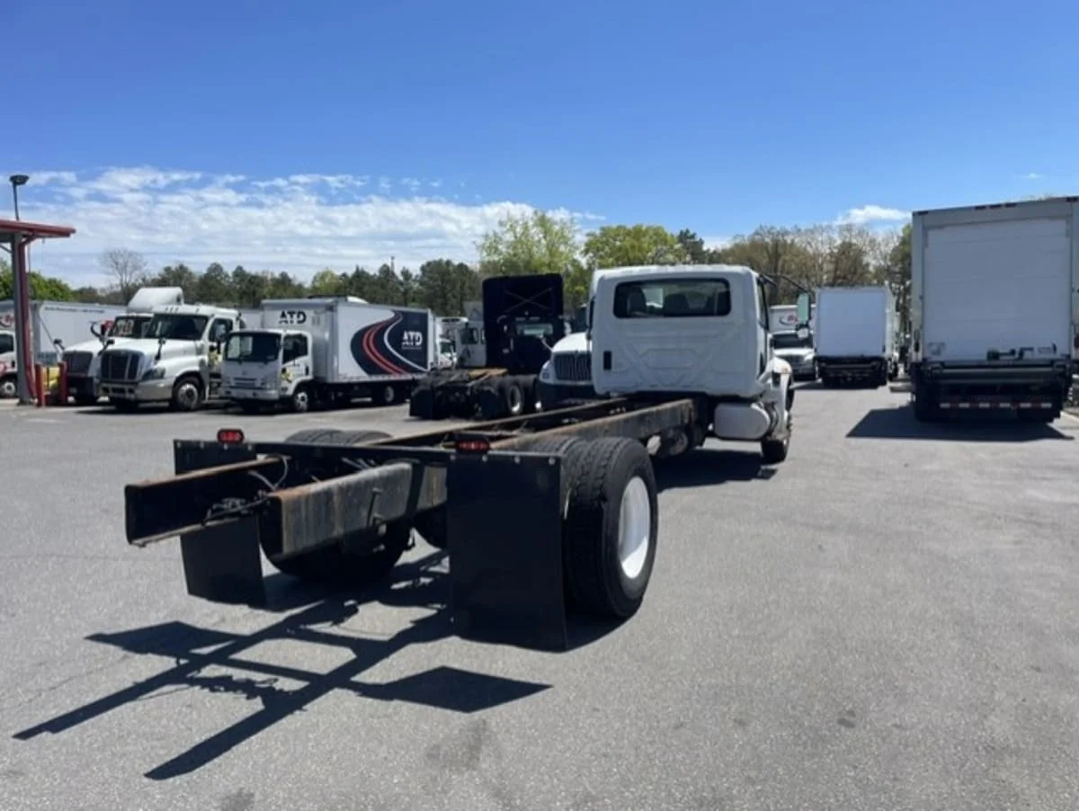 2020 International MV in Farmingdale, NY — photo 4