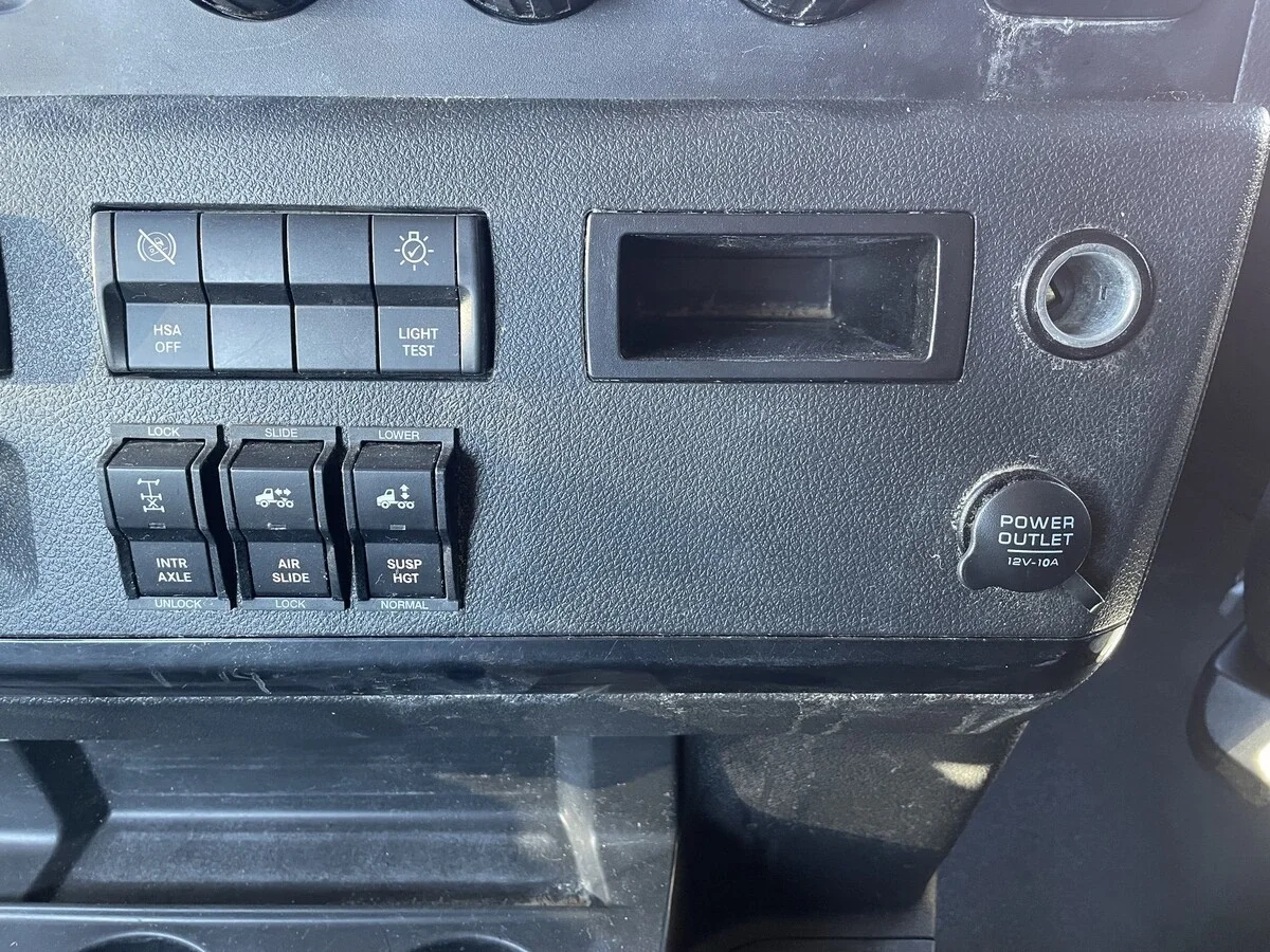 2023 Freightliner Cascadia - image 22