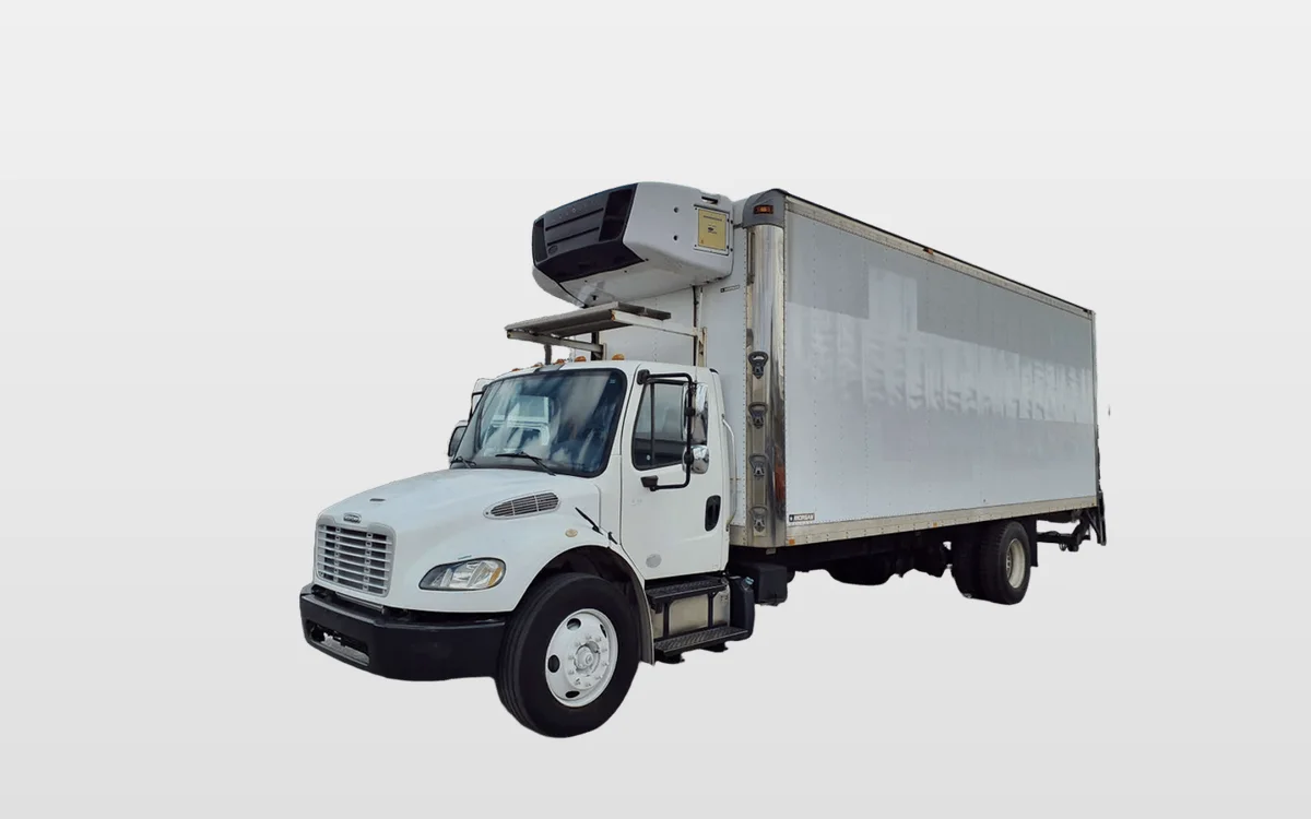 2013 Freightliner M2 106 - image 1