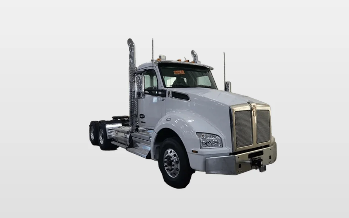2026 Kenworth T880 - image 1