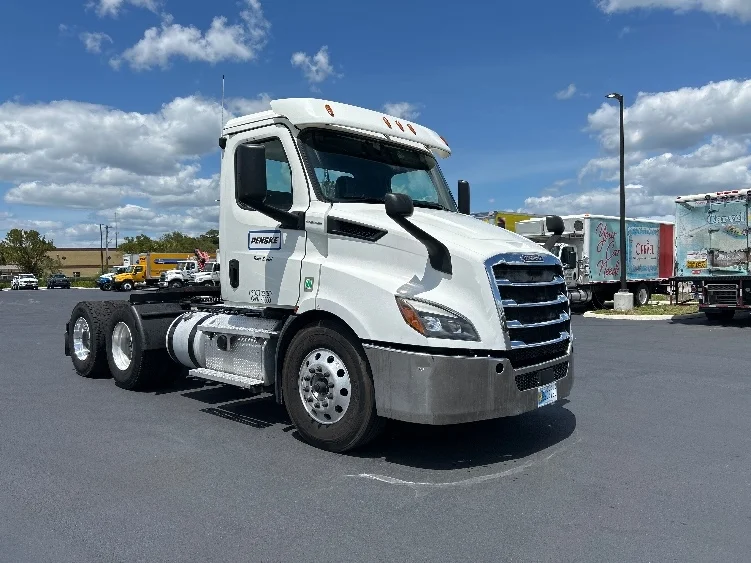 2020 Freightliner Cascadia