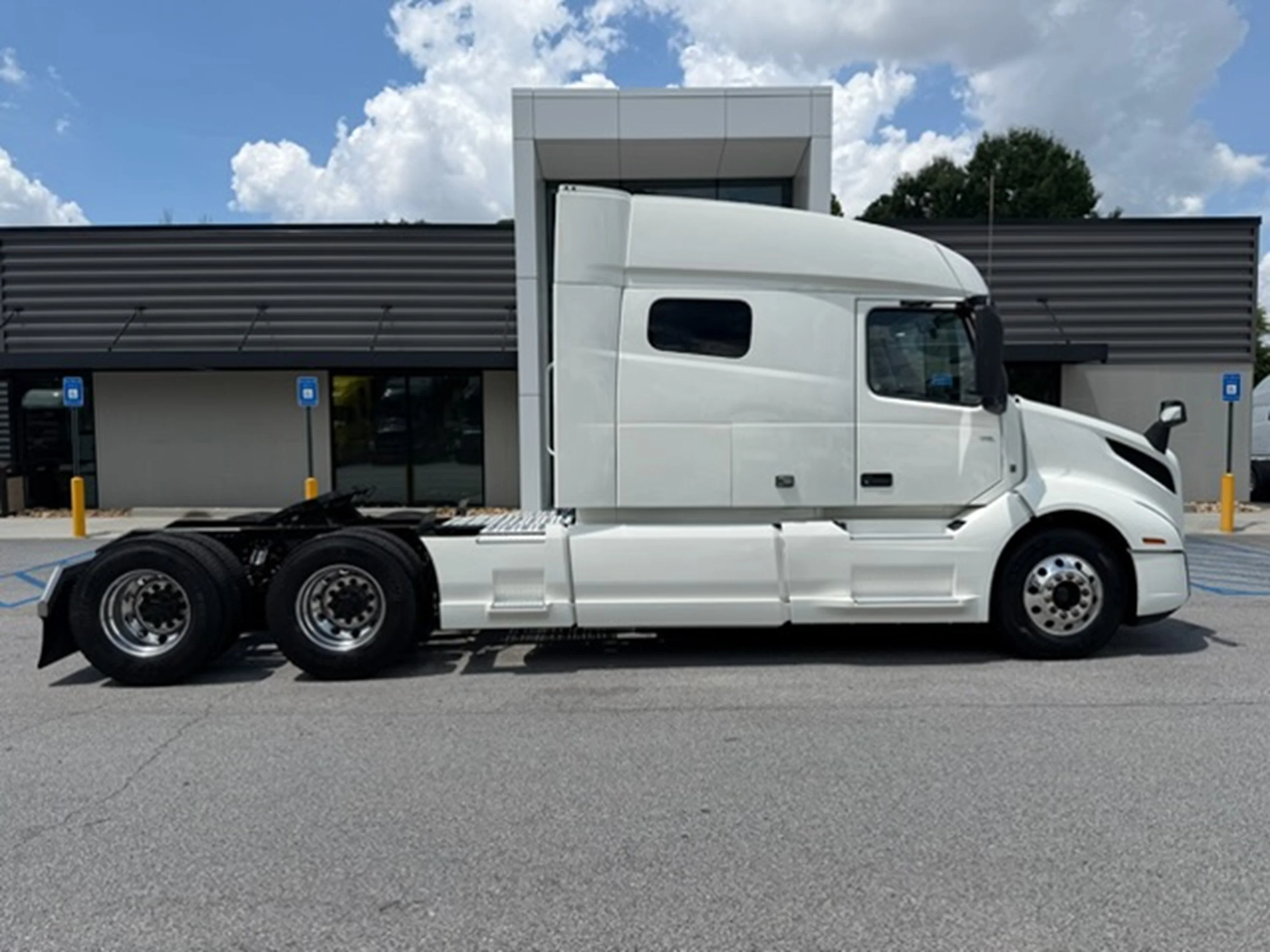 2022 Volvo in Guardian Atlanta — photo 2