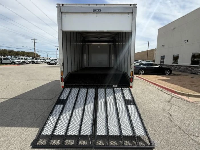 2026 Isuzu NPR - image 11