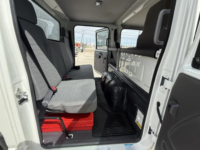 2026 Isuzu NPR - image 14