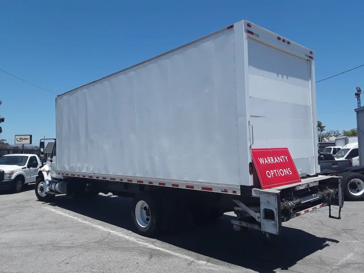 2017 International 4300 in Montebello, CA — photo 6