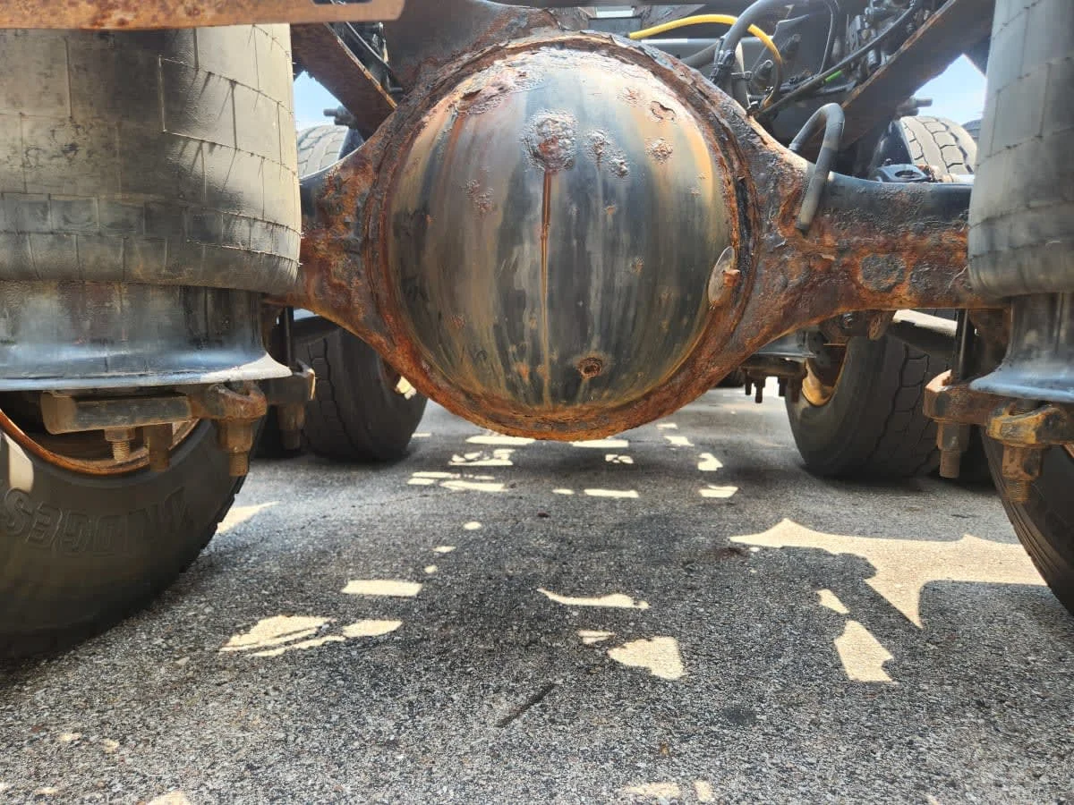 2019 International LT in Hilliard, OH — photo 10