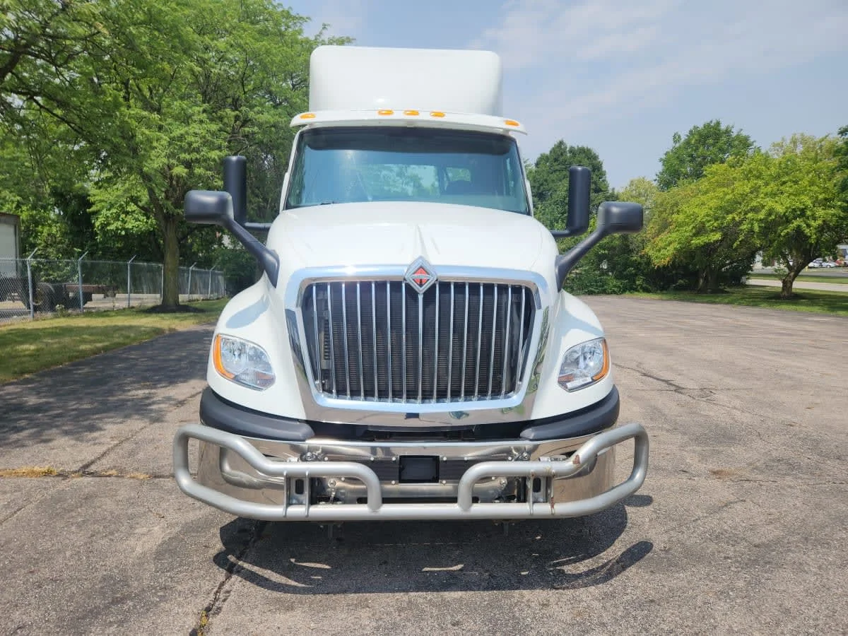 2019 International LT in Hilliard, OH — photo 2
