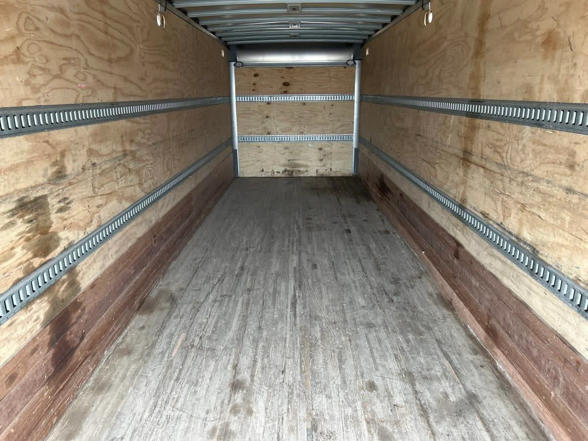 2023 Freightliner M2 106 in Pittsburgh, PA — photo 8