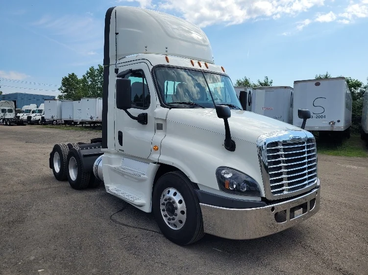 2019 Freightliner Cascadia in Fitchburg, MA