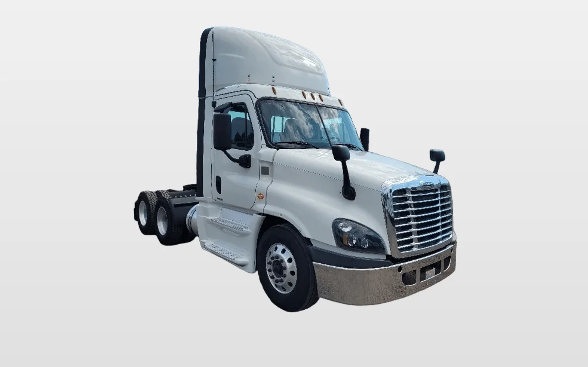 2019 Freightliner Cascadia - image 1