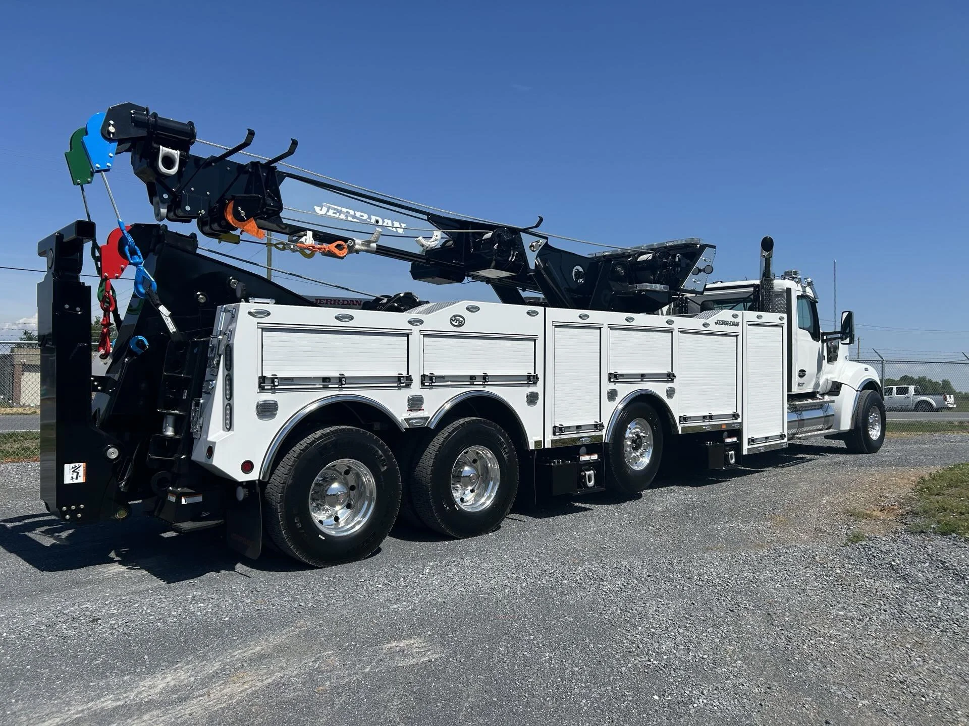 2025 Kenworth W990 in London, OH — photo 3