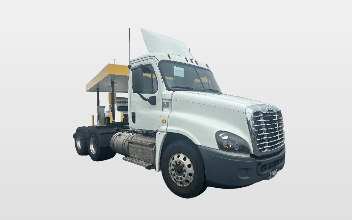 2020 Freightliner - image 1