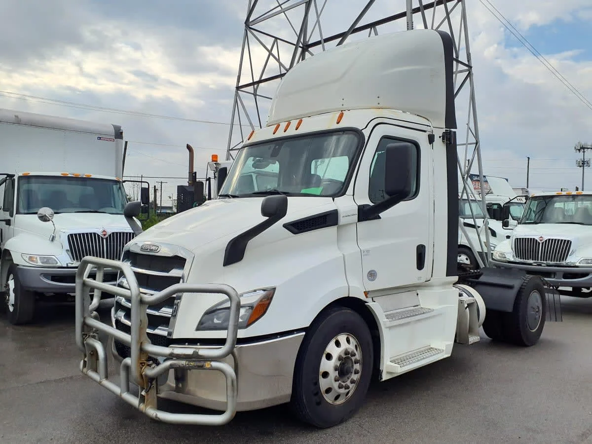 2020 Freightliner Cascadia in Indianapolis, IN