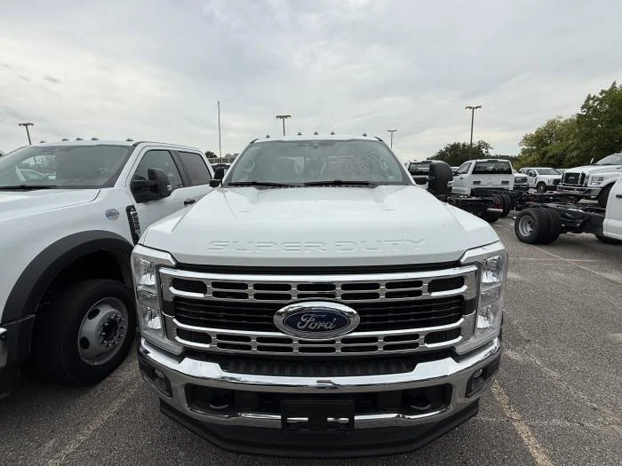 2026 Ford F-550 in Dallas, TX — photo 4