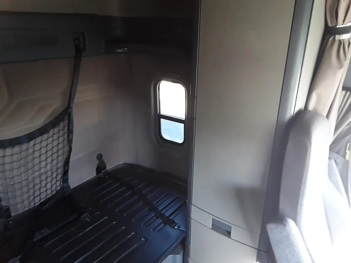 2020 Freightliner Cascadia in Allentown, PA — photo 12