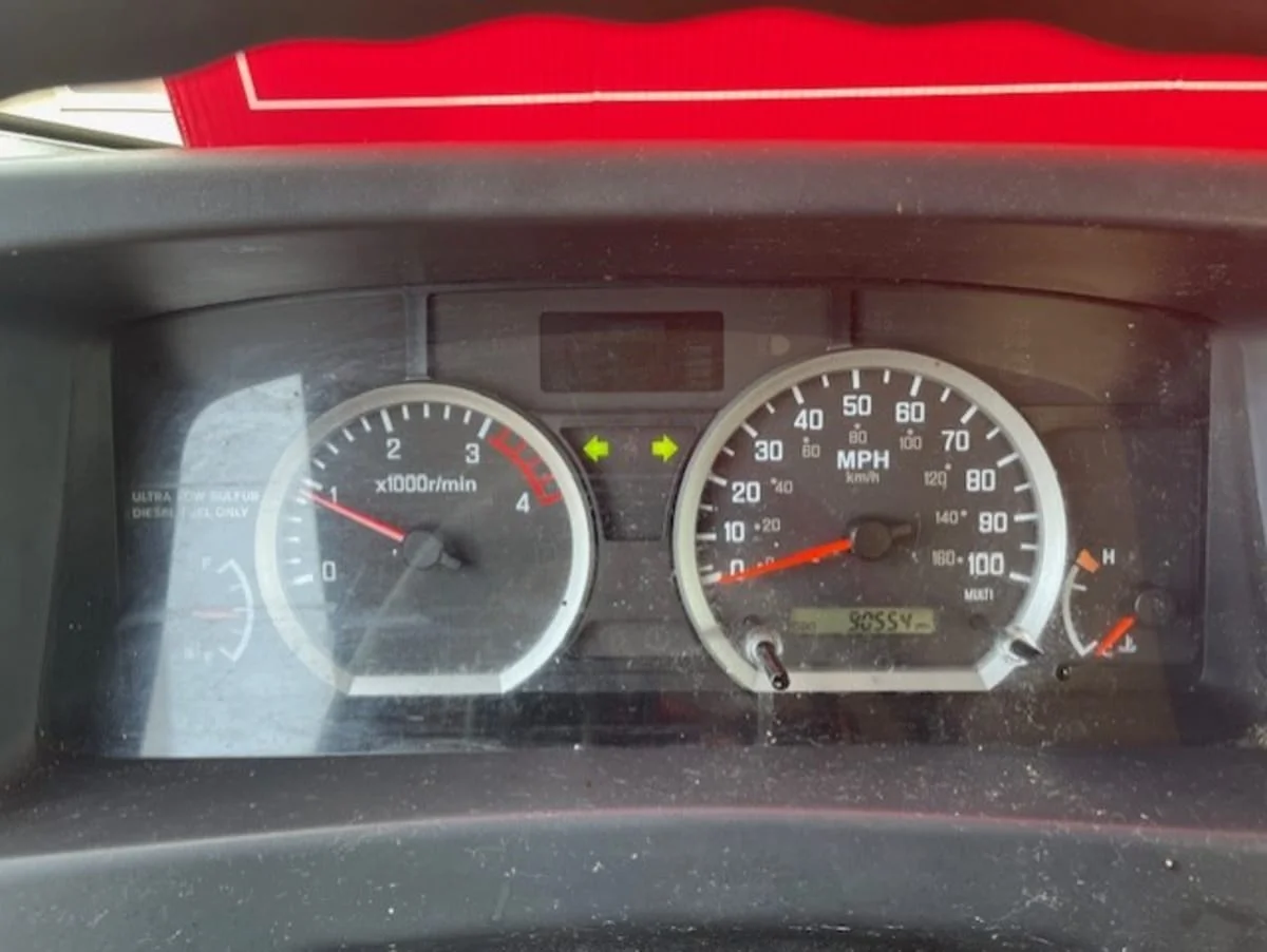 2020 Isuzu NPR - image 10