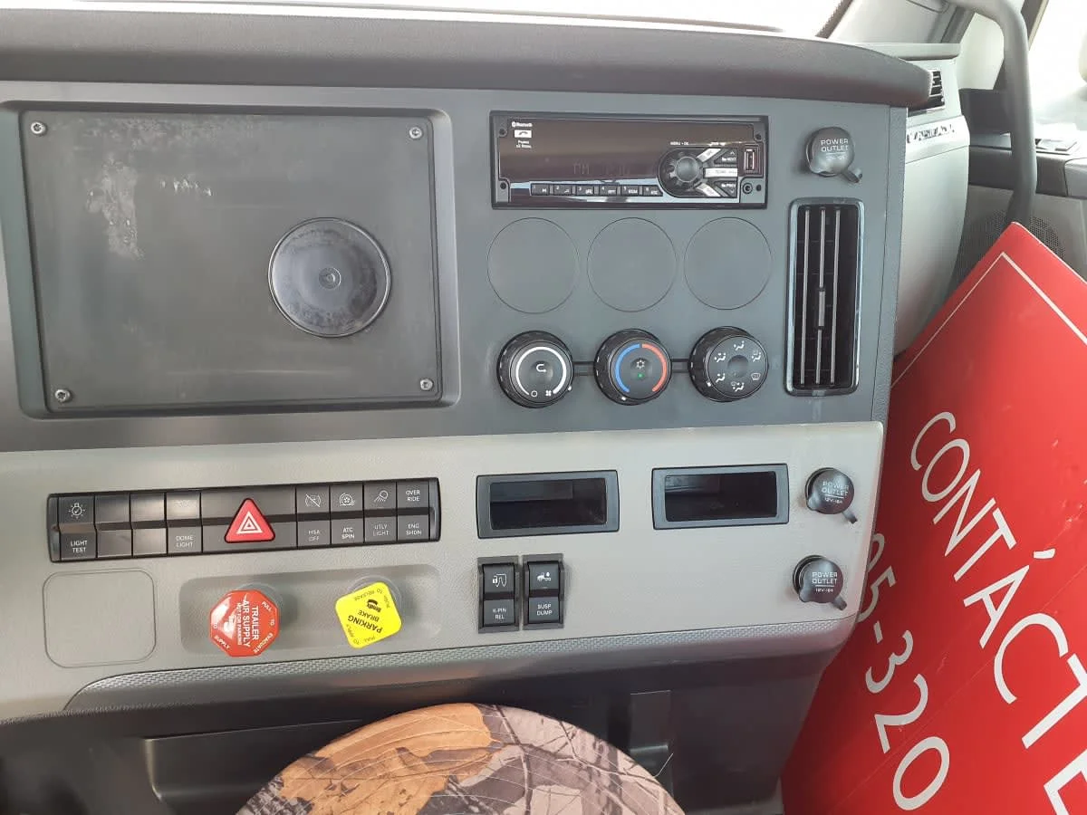 2021 Freightliner Cascadia in Birmingham, AL — photo 14