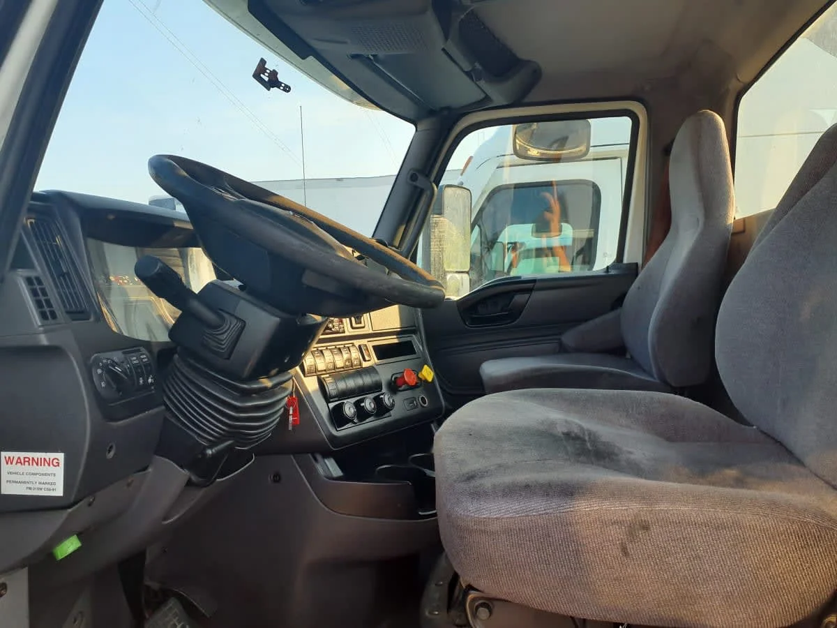 2018 International LT in Indianapolis, IN — photo 7