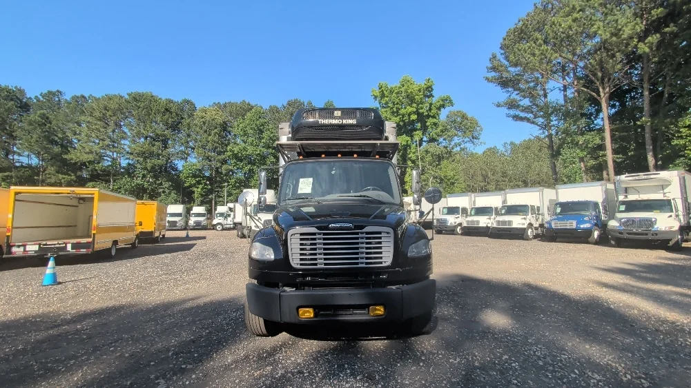 2021 Freightliner eM2 in Suwanee, GA — photo 2