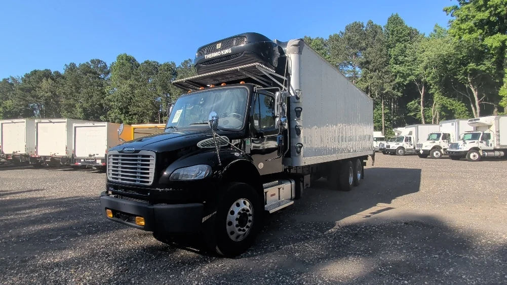 2021 Freightliner eM2 in Suwanee, GA — photo 3