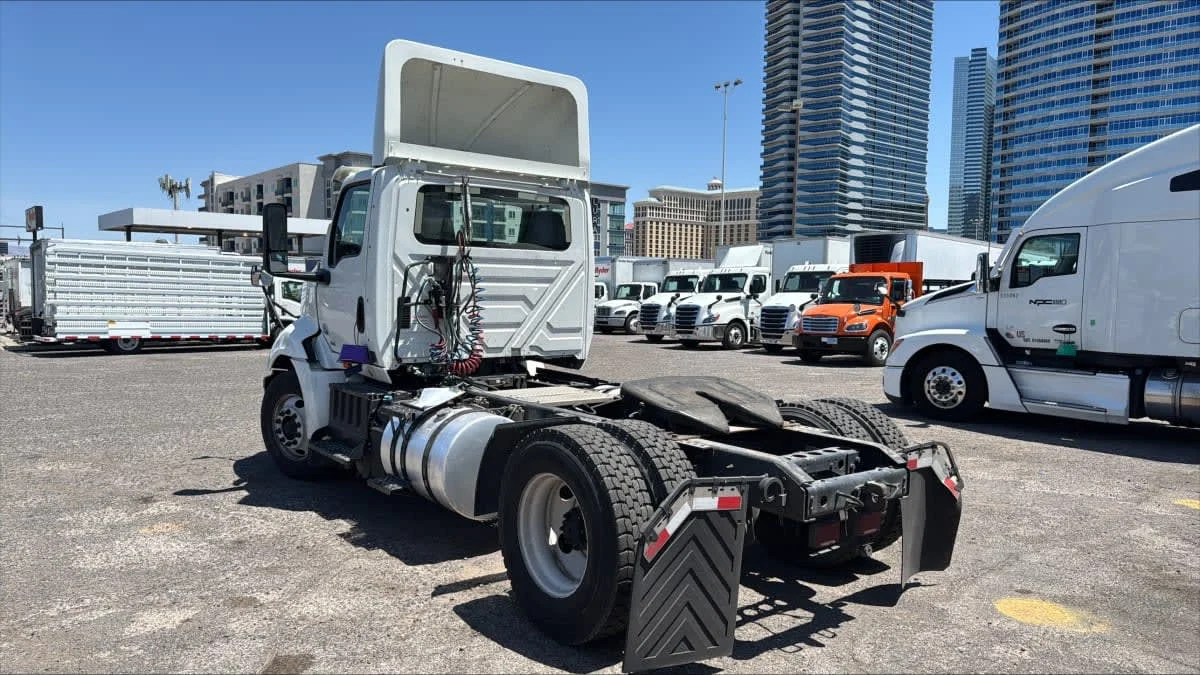 2019 International RH in North Las Vegas, NV — photo 6