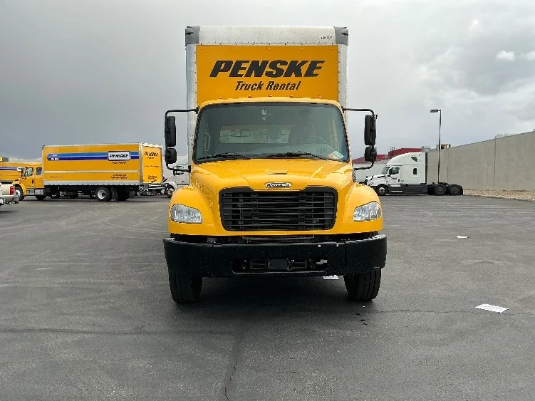2023 Freightliner M2 106 in North Las Vegas, NV — photo 2