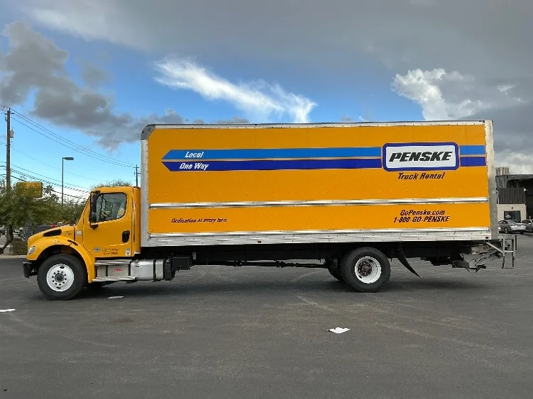 2023 Freightliner M2 106 in North Las Vegas, NV — photo 4