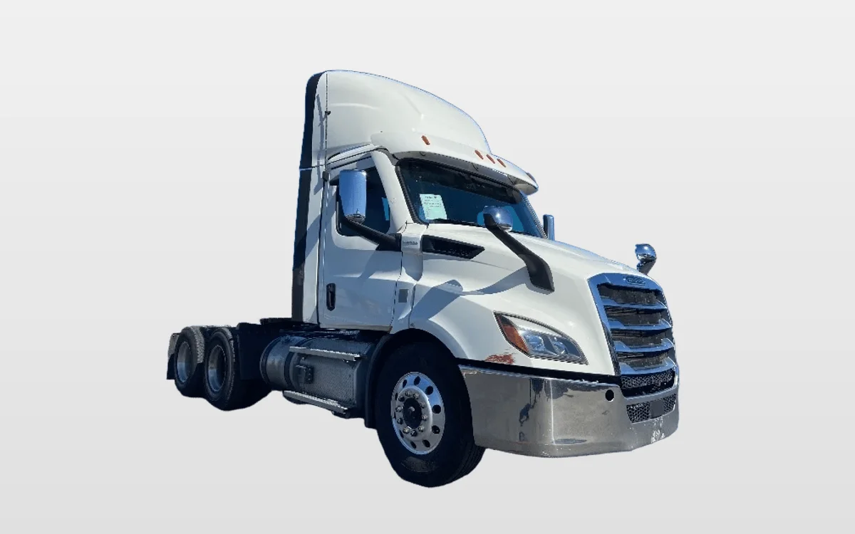 2021 Freightliner Cascadia - image 1