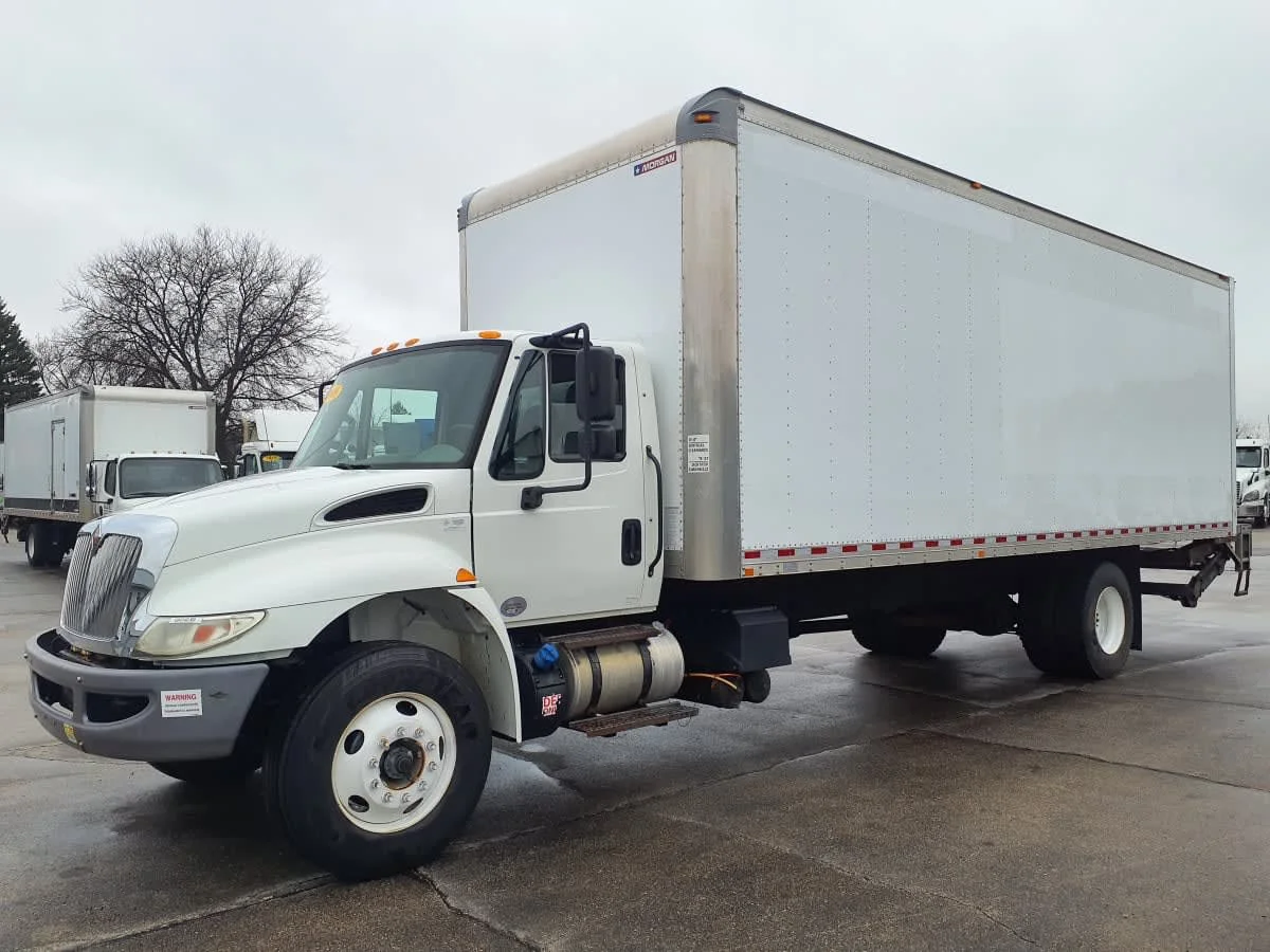2018 International 4300 in Oak Creek, WI