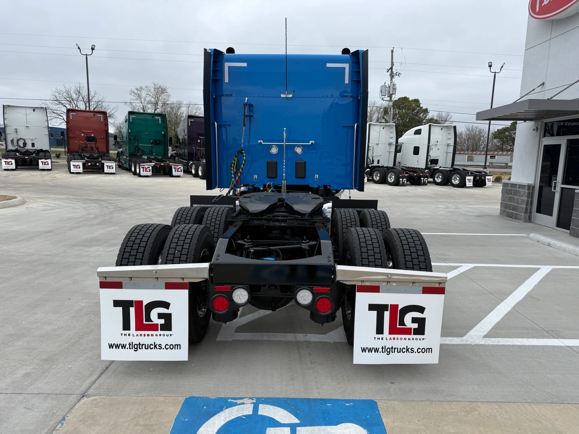 2027 Peterbilt 567 in Lowell, AR — photo 4