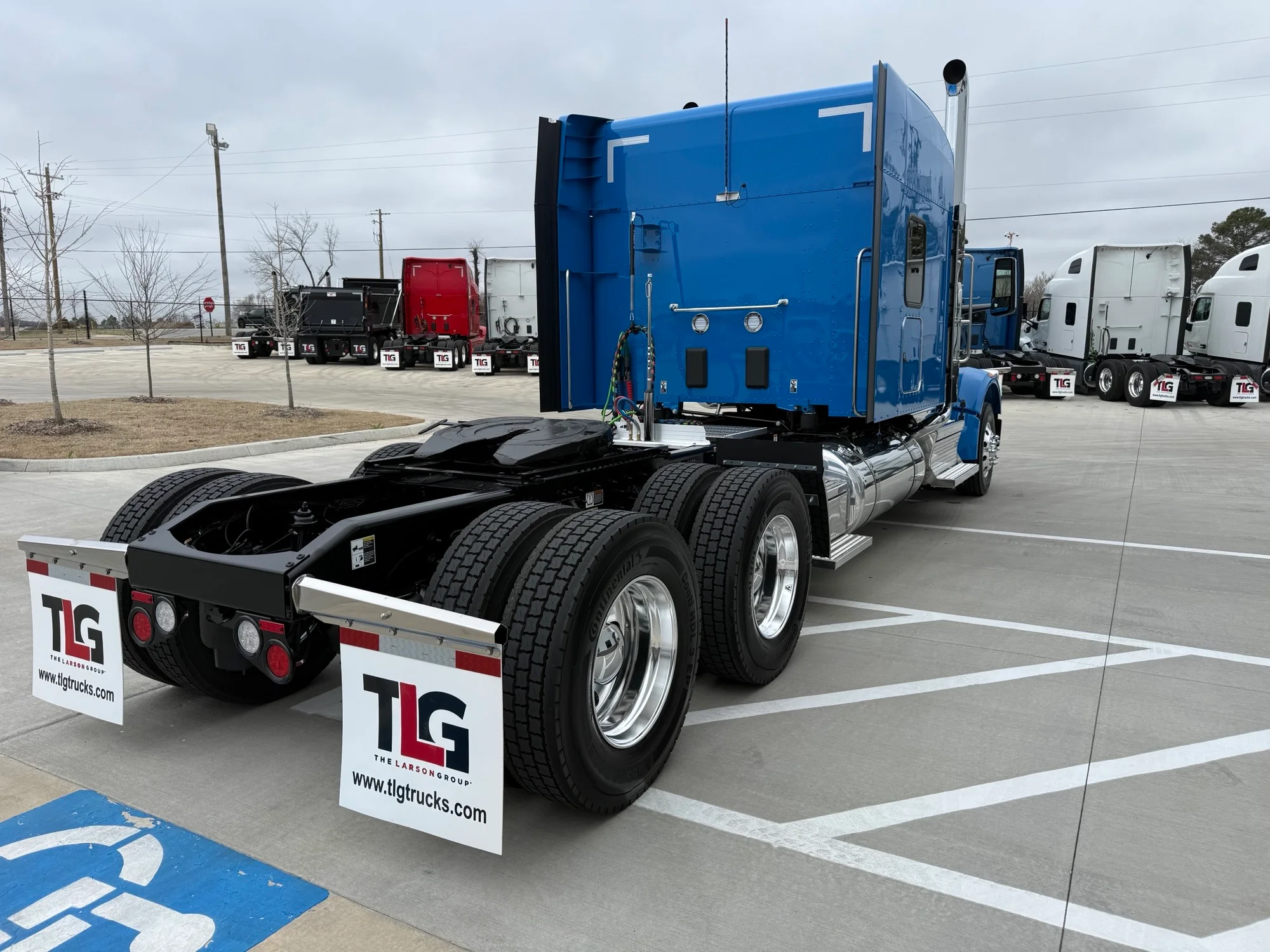 2027 Peterbilt 567 in Lowell, AR — photo 5
