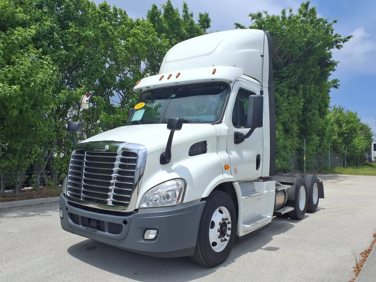 2019 Freightliner Cascadia in Davie, FL