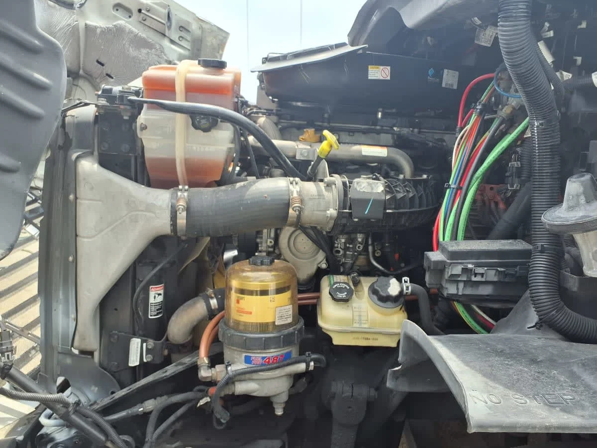 2019 Freightliner Cascadia in Davie, FL — photo 8