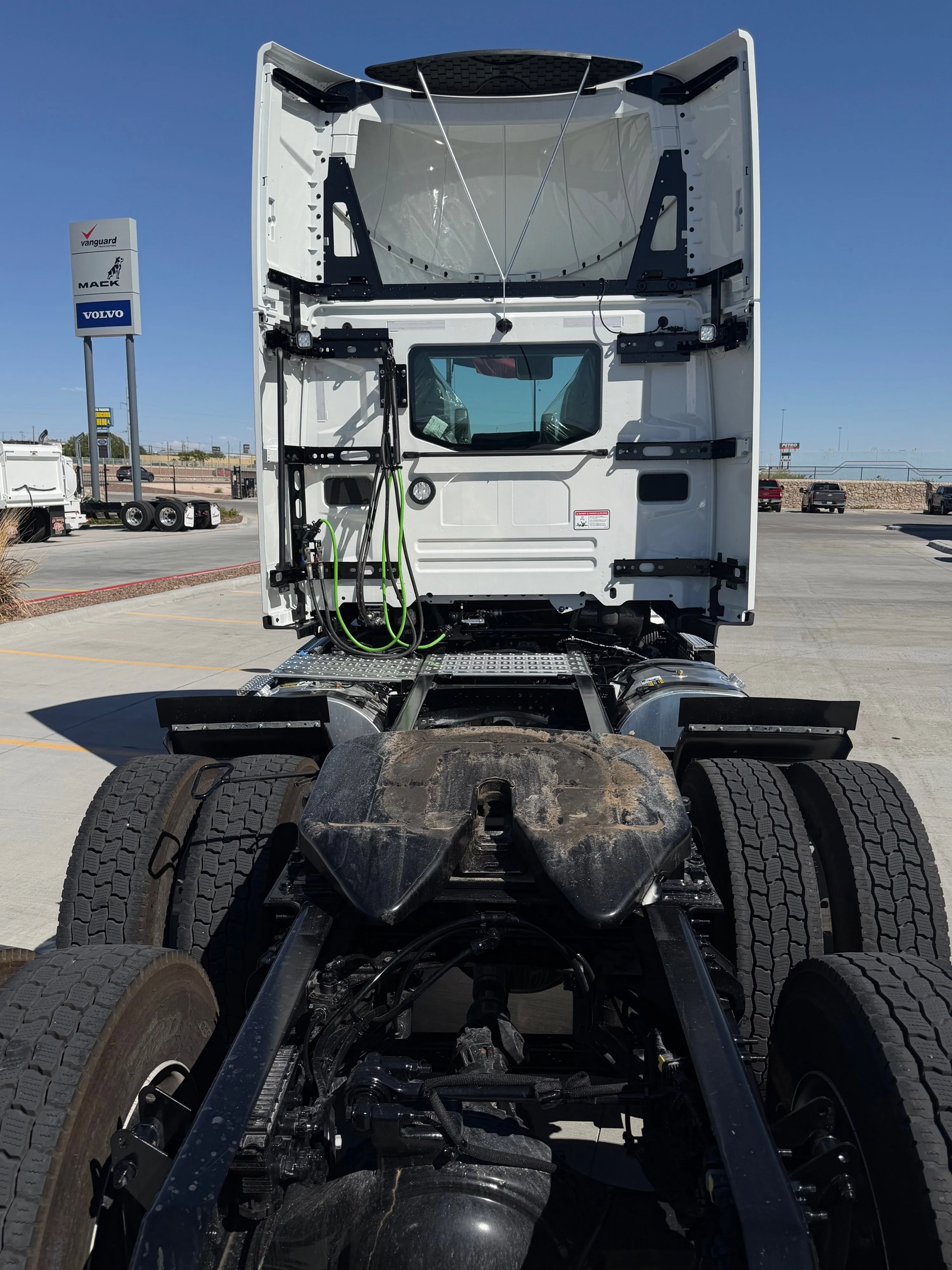 2027 Mack Anthem in El Paso, TX — photo 4