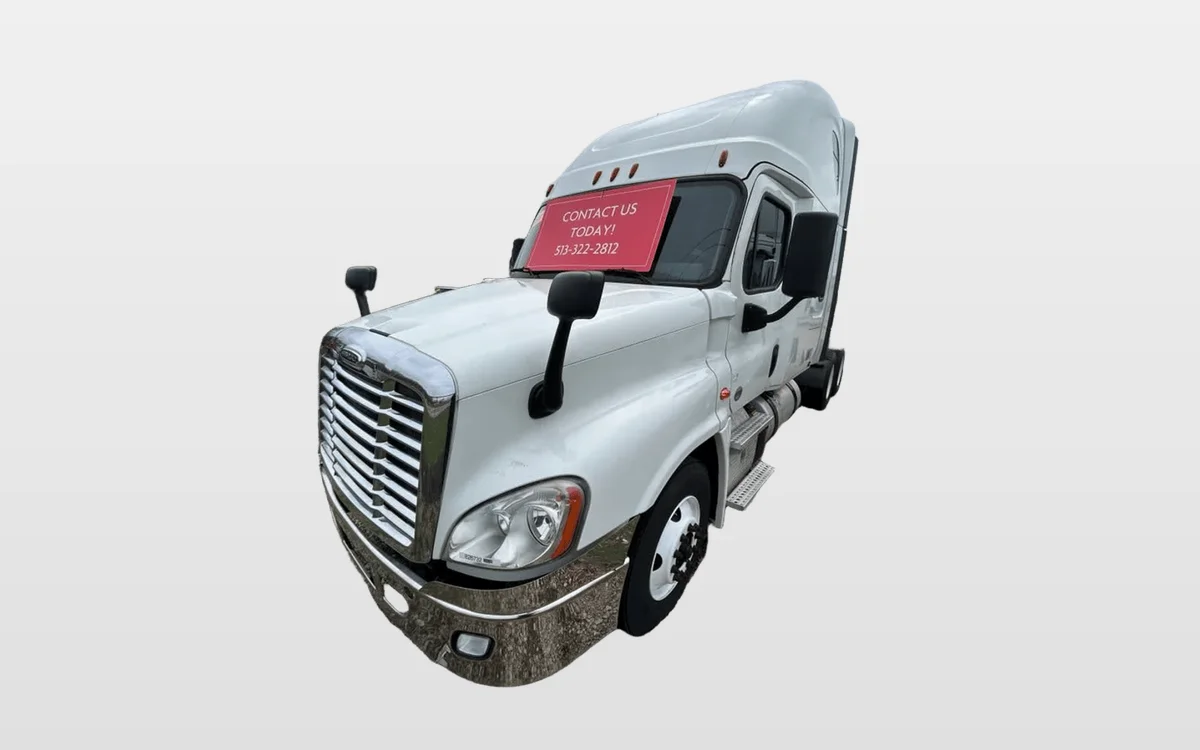 2019 Freightliner - image 1