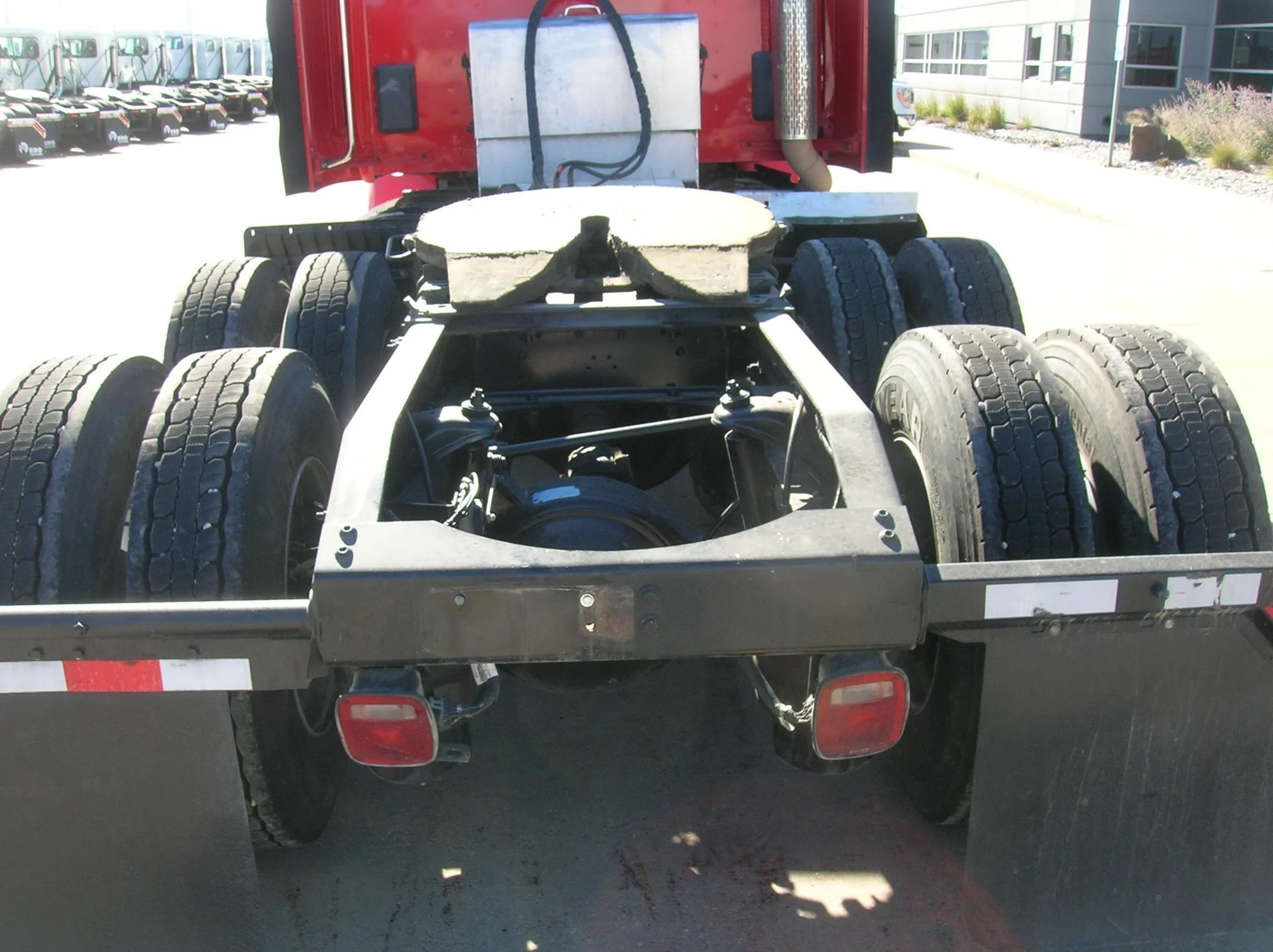 2014 Peterbilt 579 - image 6