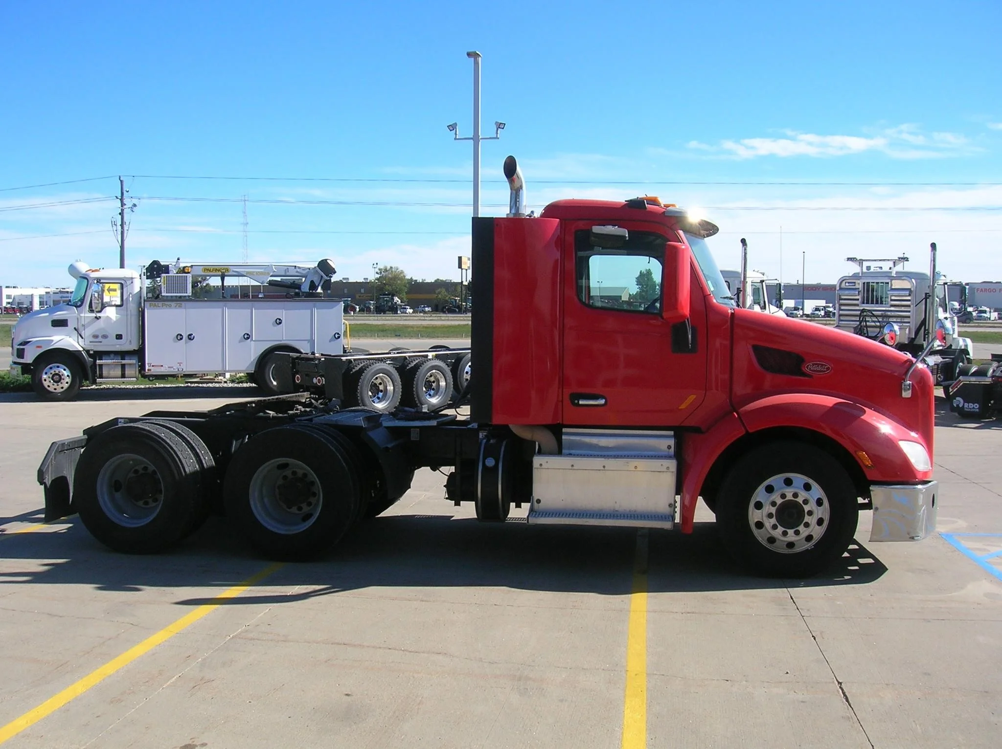 2014 Peterbilt 579 — photo 4