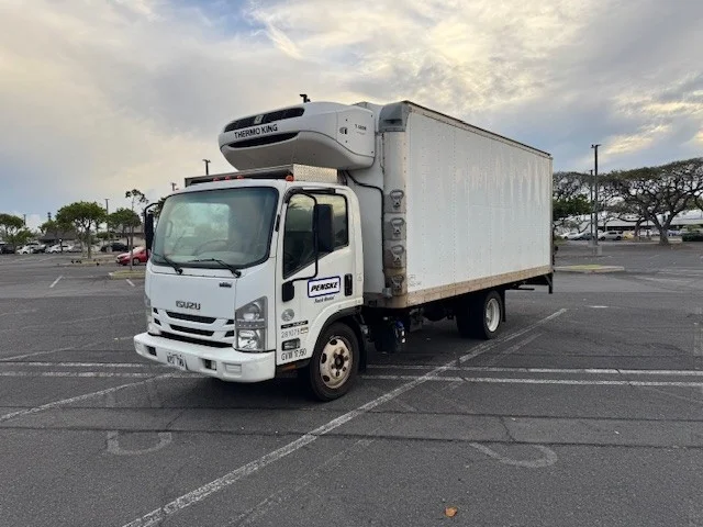 2017 Isuzu NQR in Torrance, CA — photo 3