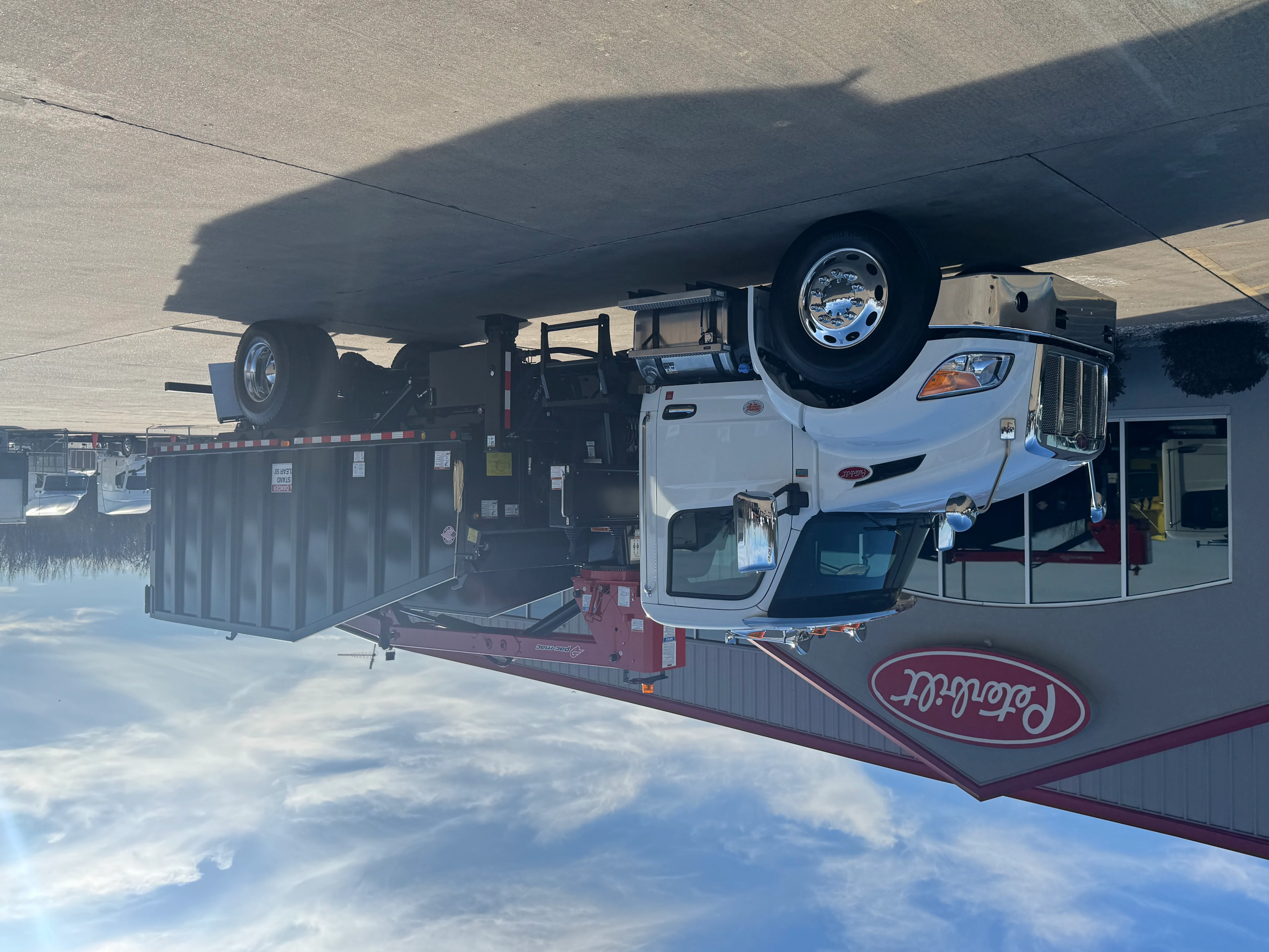 2026 Peterbilt 537