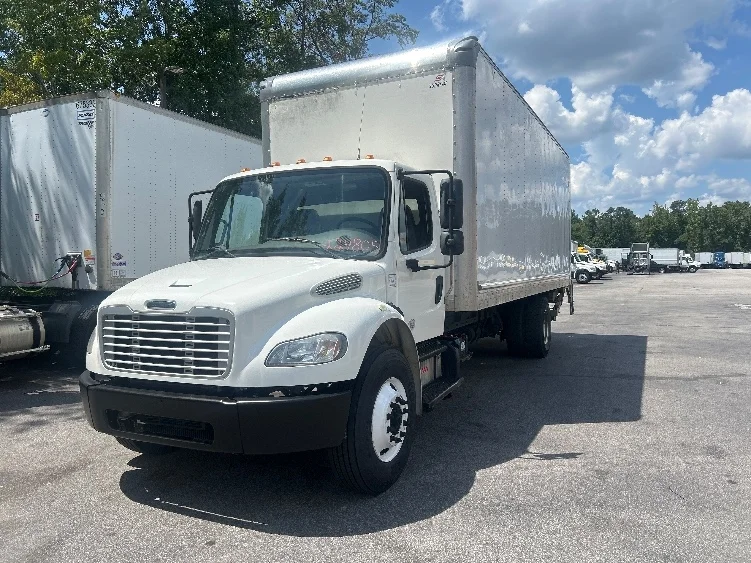 2019 Freightliner eM2 in Ladson, SC — photo 3