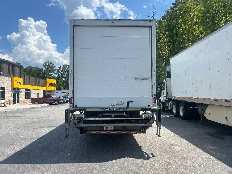 2019 Freightliner eM2 in Ladson, SC — photo 7