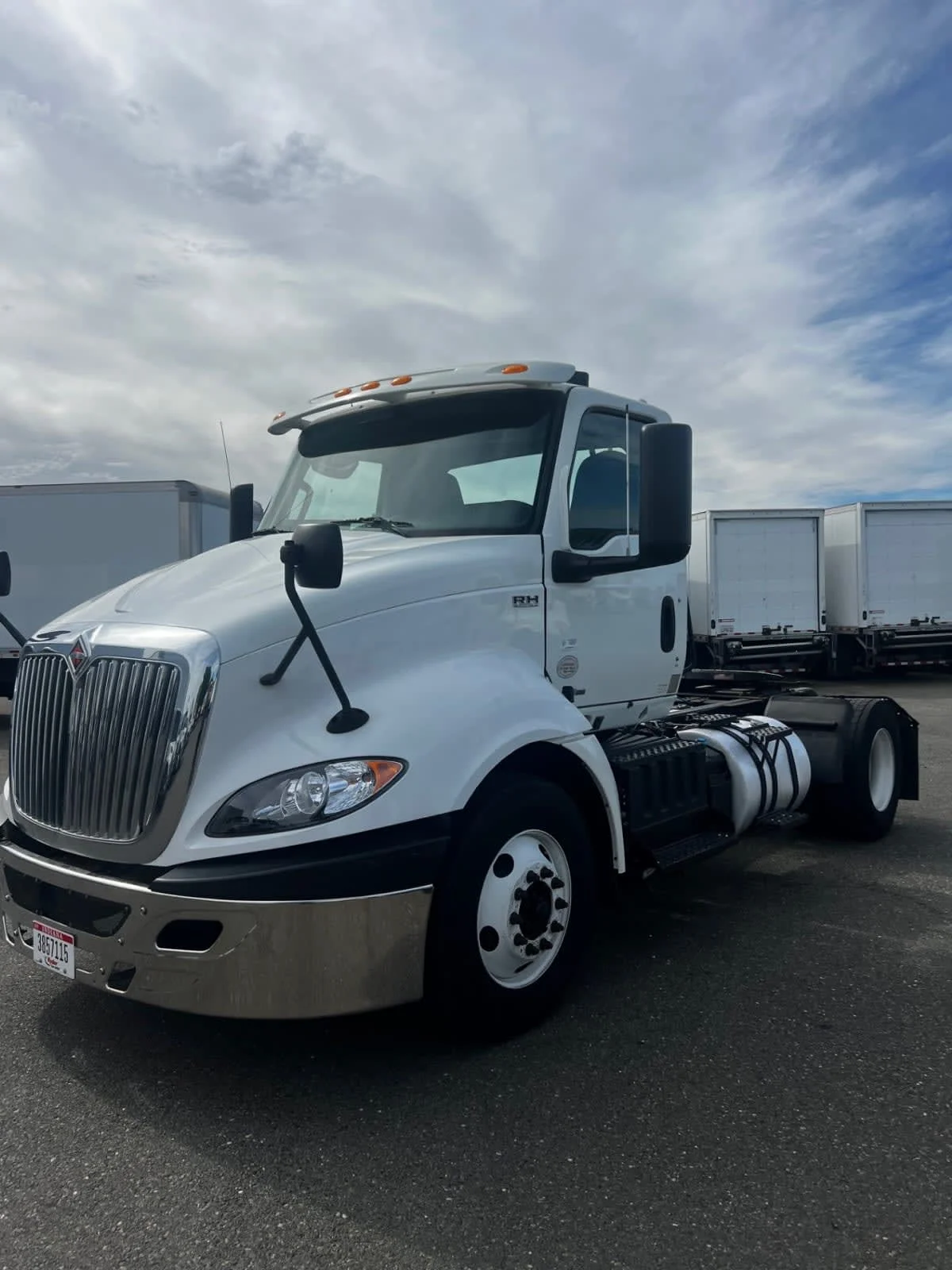 2019 International RH - image 3