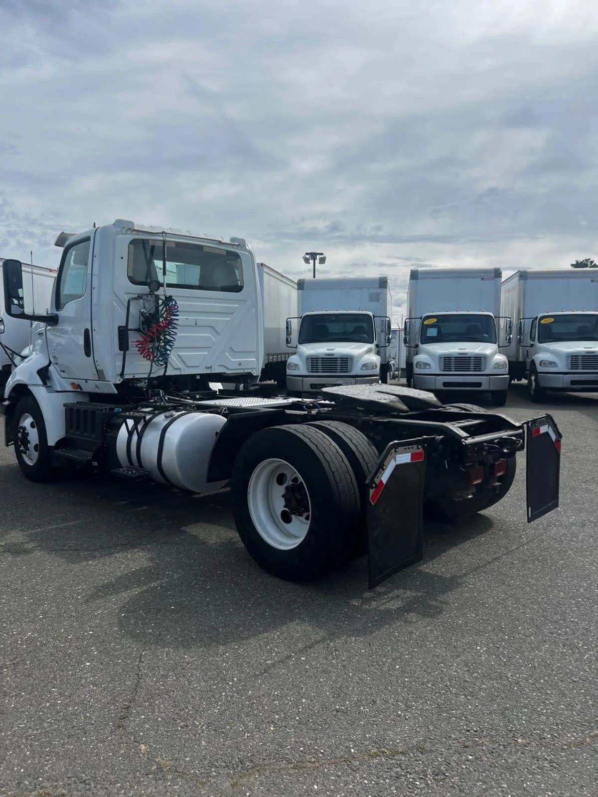 2019 International RH - image 6