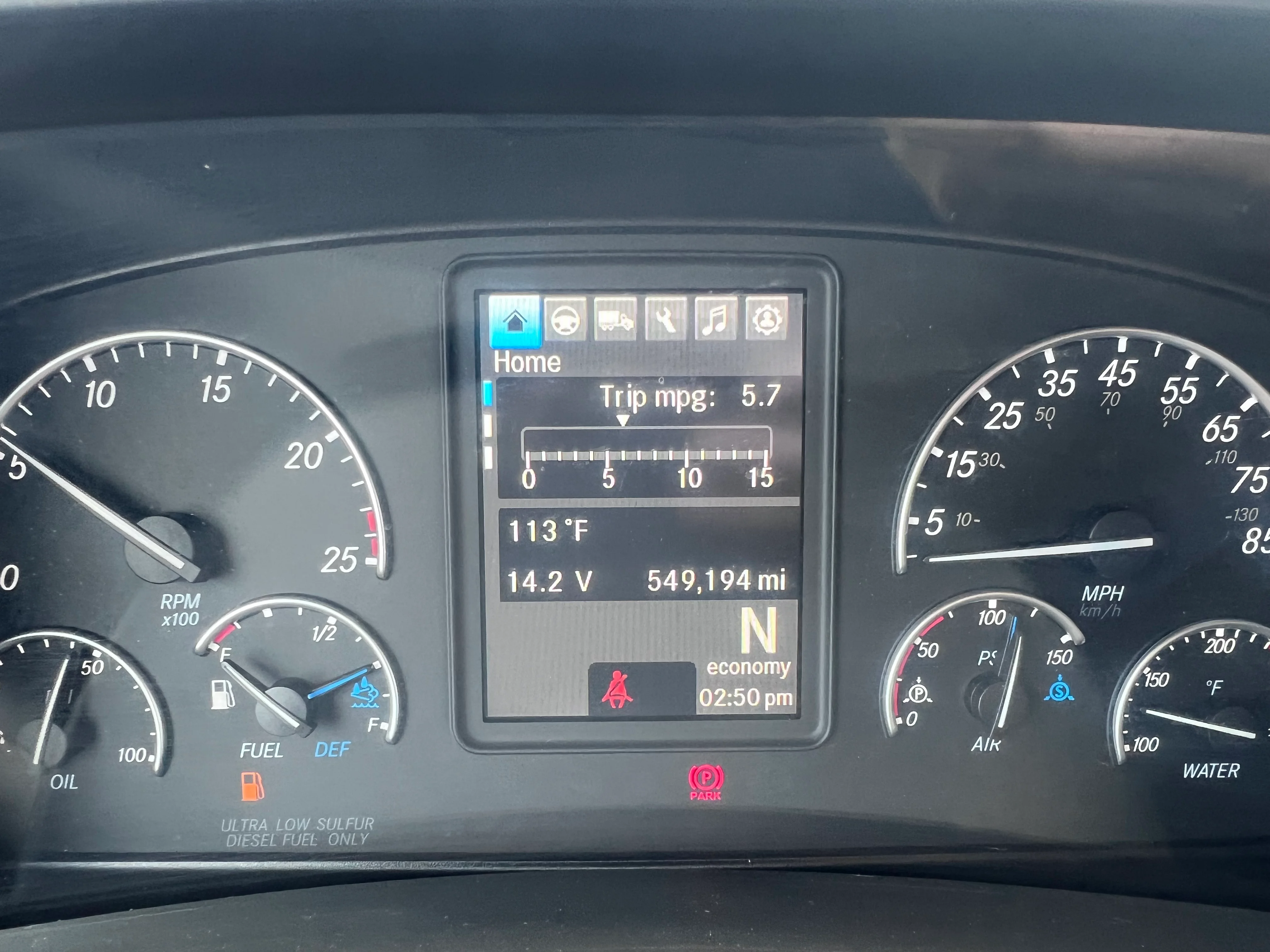 2020 Freightliner Cascadia in Nashville Isuzu, TN — photo 7
