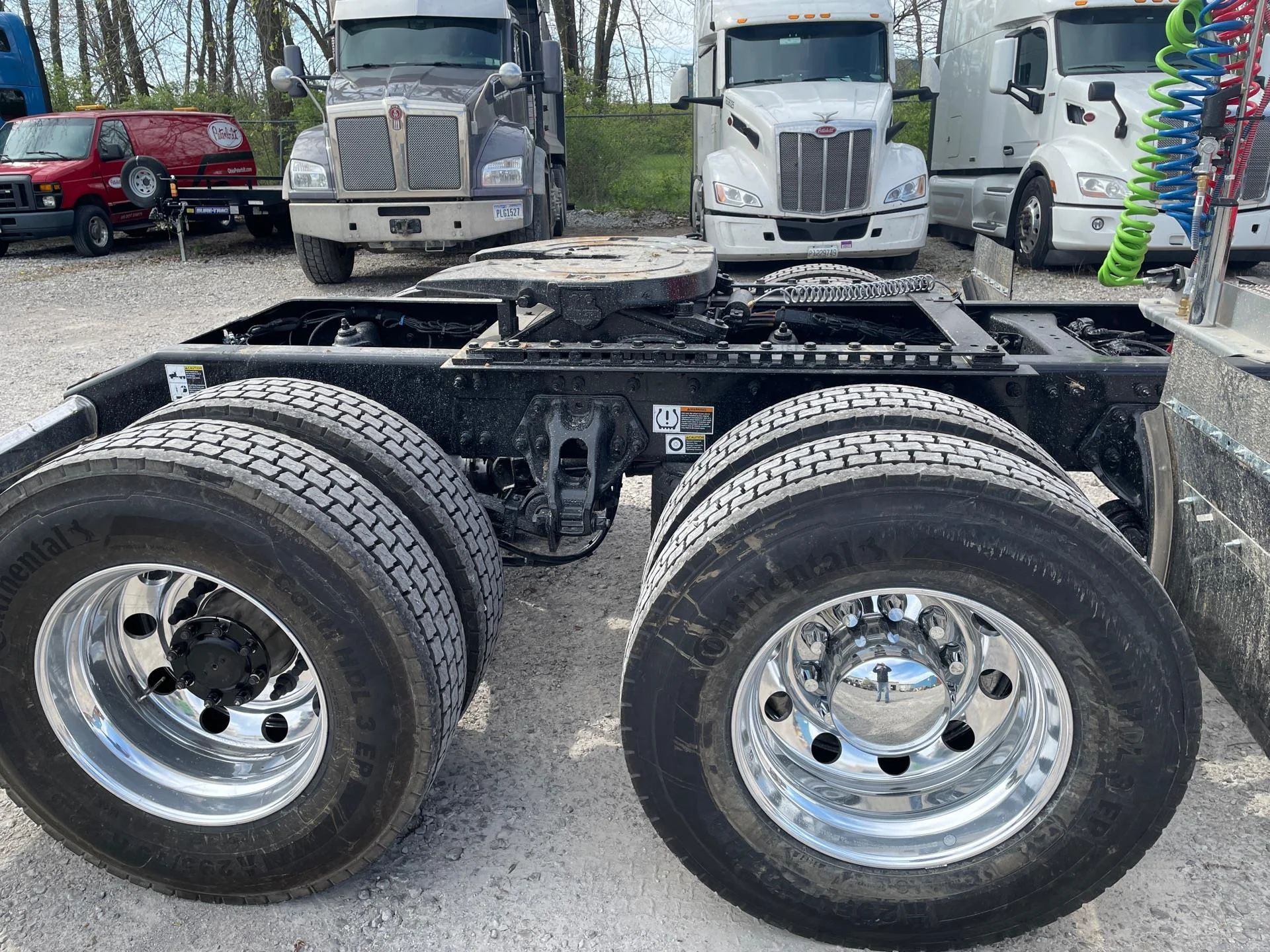 2027 Peterbilt 589 in Grove City, OH — photo 7