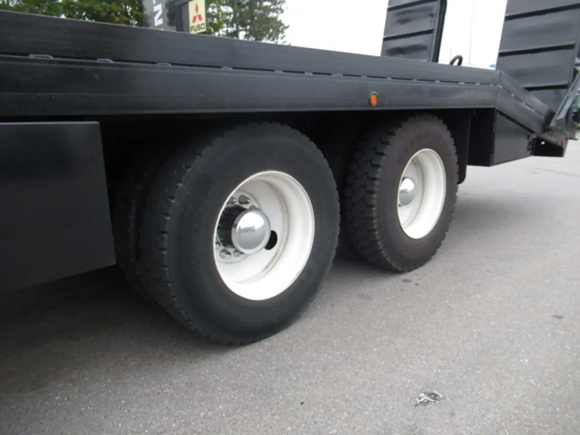 2009 Freightliner M2 106 - image 9